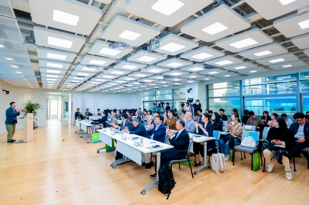 截屏2024-10-17 16.01.31